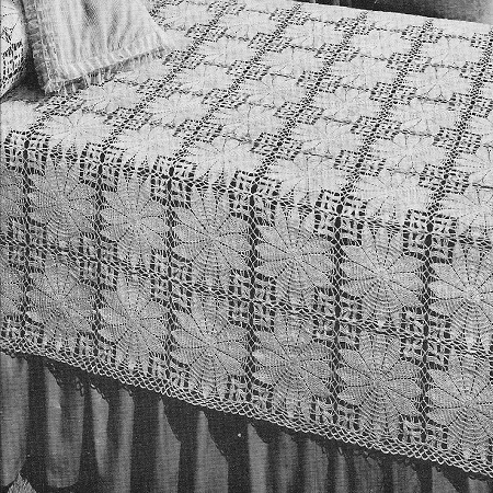 Poinsettia Posy Bedspread