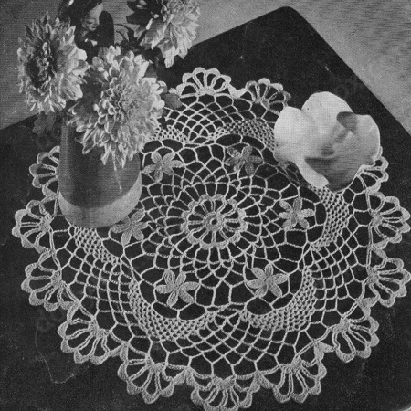 7797 Flower Doily