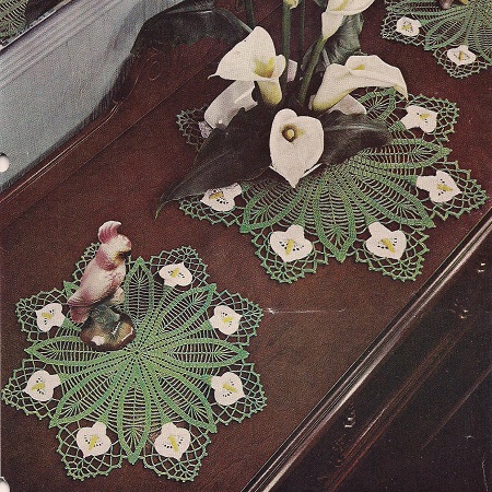 Calla Lily Doily