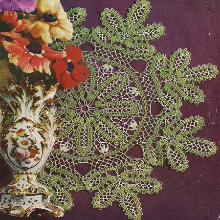 Laural Doily