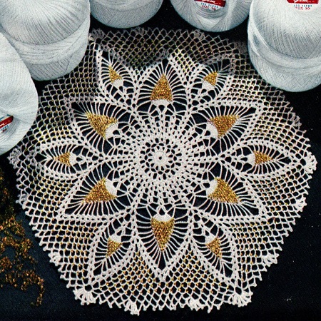 Pineapples and Beads Doily